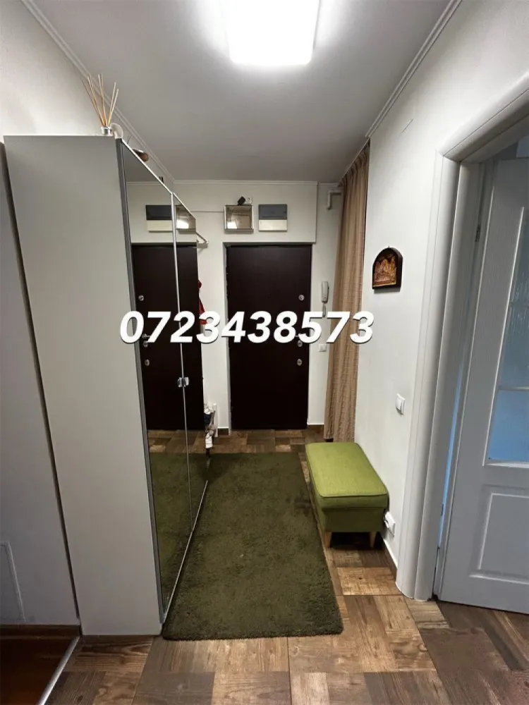 Apartament 3 camere Nerva Traian adiacent - Proprietar, vand apartament de 3 camere pe strada Alexandru Moruzzi nr 3, adiacent Nerva Traian.

Apartamentul se afla intr-un bloc construit in anii 1989-1990, reabilitat termic / anvelopat si dispune de o suprafata utila de 73mp + 3 mp balcon (hol H) compusa din: living spatios, 2 dormitoare, 2 bai, hol, 2 debarale, bucatarie si balcon. Este situat la etajul 6 din 8, a fost renovat complet cu inlocuirea tuturor instalatiilor (sanitare, electrice) si are montata o centrala termica pe gaz. Are vederea mixta, dormitoarele spre Sud iar bucataria si livingul spre Nord. Scara este curata, liftul a fost recent modernizat.

Apartamentul se vinde complet utilat si mobilat, dispune de masina de spalat vase, cuptor, plita, hota, frigider, cuptor cu microunde, 1 TV, 3 aparate de aer conditionat, masina de spalat rufe, uscator de rufe. Apartamentul este bine compartimentat si dotat cu multe spatii de depozitare. In camere este montat parchet triplustratificat din lemn, iar in restul apartamentului este gresie care imita lemnul.