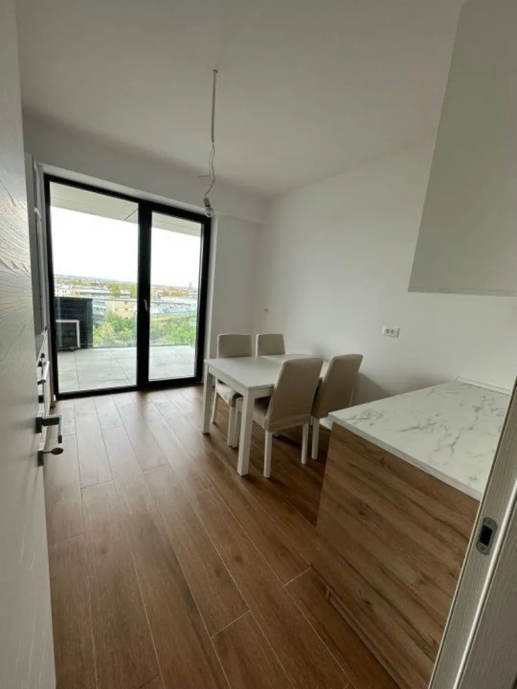 De vanzare Apartament NOU 3 camere | 2 Bai | Parcare | Atlas Residance-Aviatiei - Apartament 3 camere, 2 bai, bucatarie inchisa, in Atlas Residence imobil NOU, zona Aviatiei-Baneasa.
Detine loc de parcare subteran.
Suprafata 120 mp.
2 terase.
Centrala proprie, parchet, aer conditionat Mitsubishi, incalzire pardoseala, videointerfon.
Bucatarie mobilata/utilata, living mobilat, dormitoare mobilate.
Etajul 7, amazing view.
Pentru persoane juridice sa factureaza fara TVA, pentru persoane fizice se adauga tva 19%.