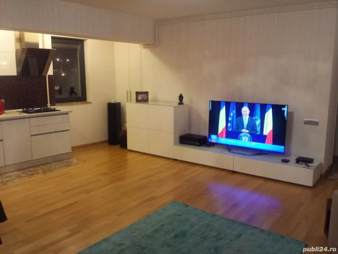 Apartament 3 camere 153 mpc finisaje premium mobilat si utilat in zona de nord - Apartament compus din 3 camere (110mp) si 2 terase (10+10mp) suprafarta totala 130mp utili se vinde mobilat si utilat complet finisaje premium granit italia parchet din lemn masiv, jaluzele electrice toate geamaurile tripan etaj 1 zona de ville.
5 min Ana Tower.
Strada Susița nr 17.
