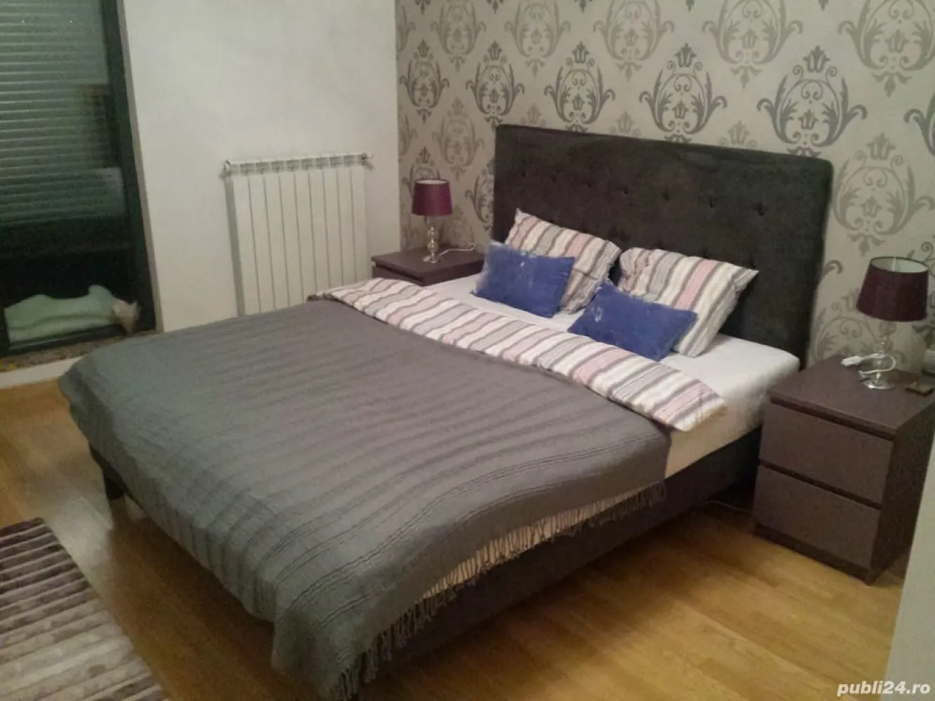 Apartament 3 camere 153 mpc finisaje premium mobilat si utilat in zona de nord - Apartament compus din 3 camere (110mp) si 2 terase (10+10mp) suprafarta totala 130mp utili se vinde mobilat si utilat complet finisaje premium granit italia parchet din lemn masiv, jaluzele electrice toate geamaurile tripan etaj 1 zona de ville.
5 min Ana Tower.
Strada Susița nr 17.