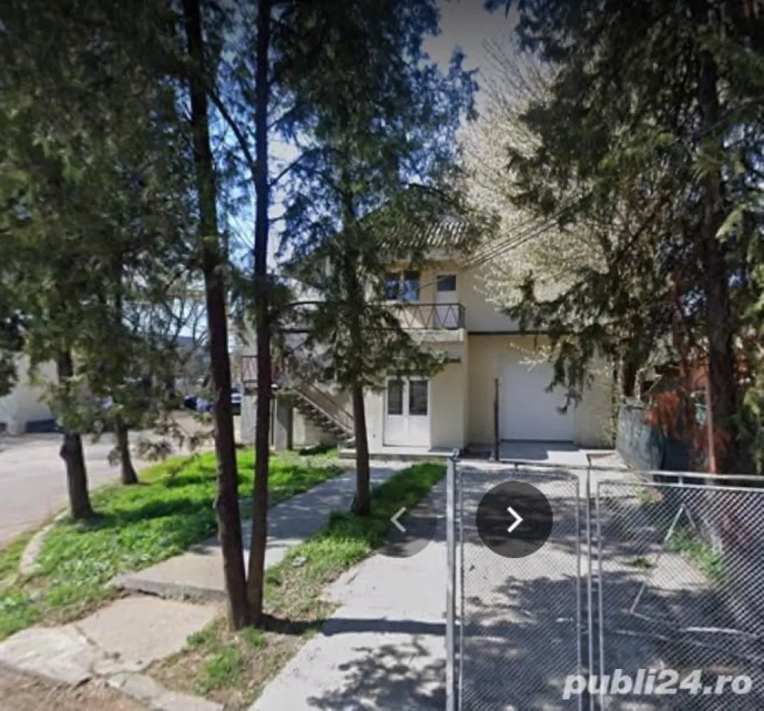 Hala Industriala De Vanzare CET SUD - Str. Cornu Luncii nr.24 - Hala industriala De Vanzare Cet Sud Vitan, Str. Cornu Luncii nr.24. Pretul cerut: 500 000 EUR + TVA Negociabil. 

Pret minim in grila notariala 444k EUR pentru anul anterior. 

Teren cu suprafața totala de 635 m.p. Hala are amprenta la sol 390 m.p. Suprafata utila hala 278 m.p. 

Zona buna pentru bloc residential, sediu firma, investitie. 

Direct Proprietar.