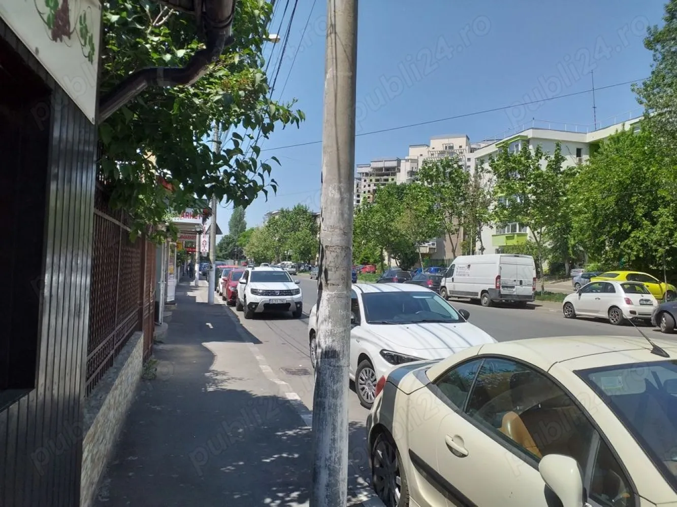 Pantelimon - Doamna Ghica Plaza - Pantelimon - DOAMNA Ghica Plaza Spatiu Comercial , 70 mp ( inchiriat ) Activitatea desfasurata de peste 13 ani este vanzarea de vin ( CRAMA ) + Bonus Casa din caramida 3 Cam , Baie ,Bucatarie , Centrala Termica , Toate utilitatile , teren 200 mp , Se poate vinde si in Rate ! Avans 100 000 euro si restul pana la 250 000 euro in 3 - 4 RATE . Pentru plata cash promotie 200 000 euor .