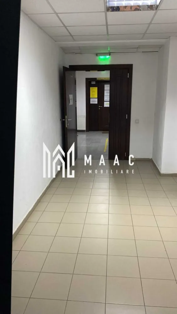 Spatiu birouri | Registrului Comertului | Etajul 1 - Maac Imobiliare – Închiriere spațiu birouri, 44 mp, Registrul Comerțului

Maac Imobiliare propune spre închiriere un spațiu de birouri open-space, cu o suprafață de 44 mp, situat în clădirea Registrului Comerțului, la etajul 1, imediat în fața intrării principale.

Spațiul este dotat cu fotolii, canapea, birou și dulap, pregătit pentru activitate imediată.

 Locație excelentă, într-o clădire reprezentativă și ușor accesibilă.

Pentru mai multe detalii precizati telefonic ca ati vazut anuntul cu ID: CP2767402