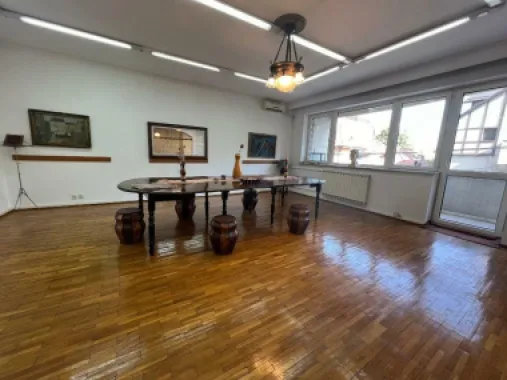 Apartament 4 camere , Aviatorilor, direct proprietar