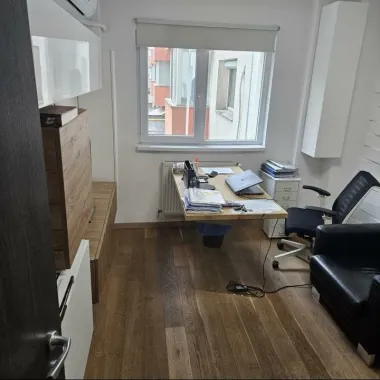 Apartament 4 camere 111mp Calea Mosilor - tip birou