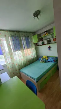 De vânzare Apartament 4 camere