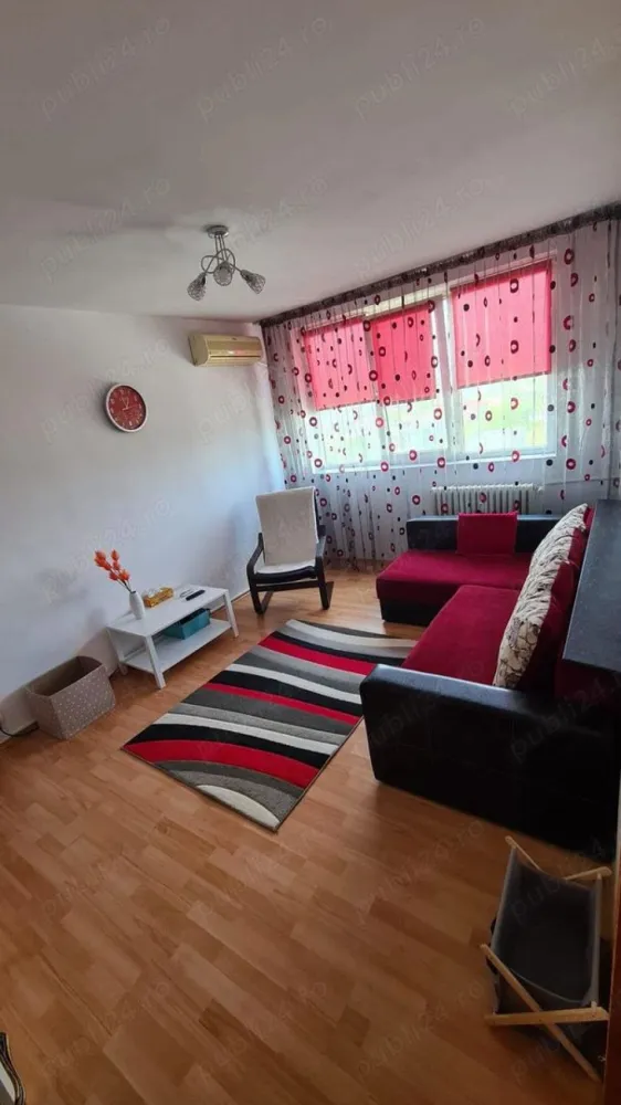 De vânzare Apartament 4 camere - De vanzare Apartament 4 camere semidecomandat, 2 grupuri sanitare , mobilat si utilat complet. Apusului Complex Apusului . 62mp , an 1974 , etaj 10 10 terasa refacuta ,Tavan izolat si pe interior . Boxa la subsol .Loc parcare ADP. 81000 Euro