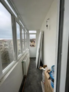 Ag BRASADAS vinde apt 2 cam Botizului 60 mp etaj4.