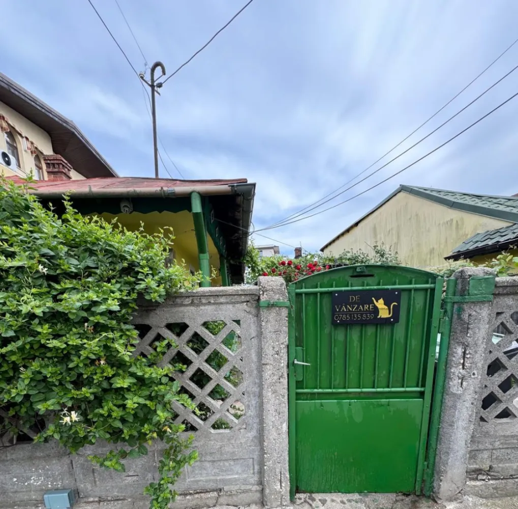 Casa cu teren zona Mărțișor langa parc Lumea Copiilor Brâncoveanu - Coproprietari, cadastru și intabulare făcute în 2023, acte și impozite la zi, fără litigii.