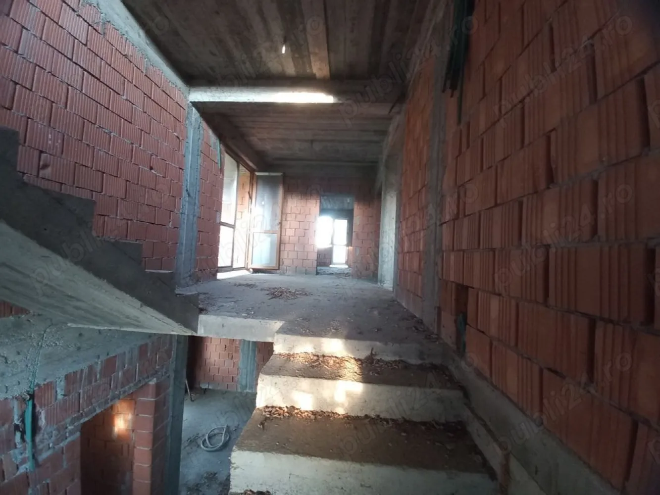 Casa Stradal Sos. Andronache 750m Construiti D+P+E+M