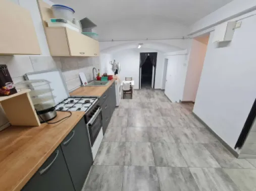 Apartament in vila zona Baicului