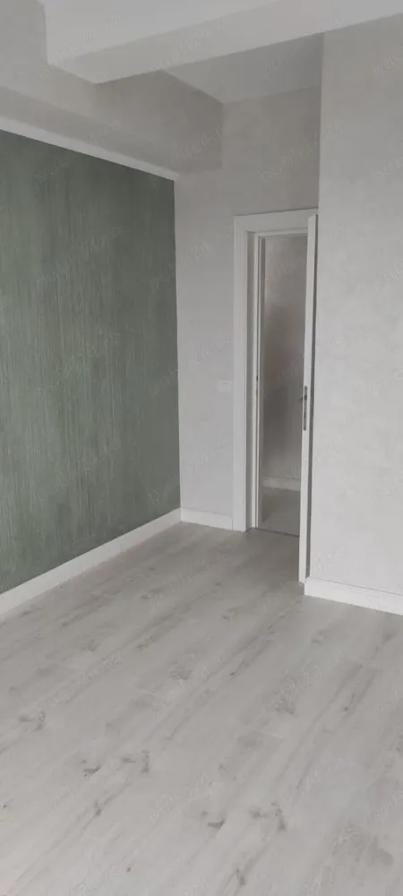 Apartament cu 2 camere de vânzare, direct de la dezvoltator - Copou - Te invităm să descoperi un apartament deosebit, situat în una dintre cele mai căutate zone din Iași, Copou, cu o priveliște spectaculoasă asupra Grădinii Botanice! Acest apartament modern, de 63 mp, se află la etajul 3 din 3 într-un bloc nou, construit cu atenție la detalii.

Detalii apartament:
- Suprafață utilă: 63 mp
- 2 camere spațioase, ideale pentru confortul tău
- Etajul 3, bloc nou, finisaje premium
- Priveliste impresionantă către Grădina Botanică
- Preț: 158.000 EUR + TVA

Achiziționare directă de la dezvoltator, fără comision! 

Acest apartament este alegerea perfectă pentru cei care își doresc o locuință într-o zonă verde și liniștită, dar și o investiție de valoare în timp.

Contactează-ne pentru mai multe detalii și pentru a programa o vizionare: