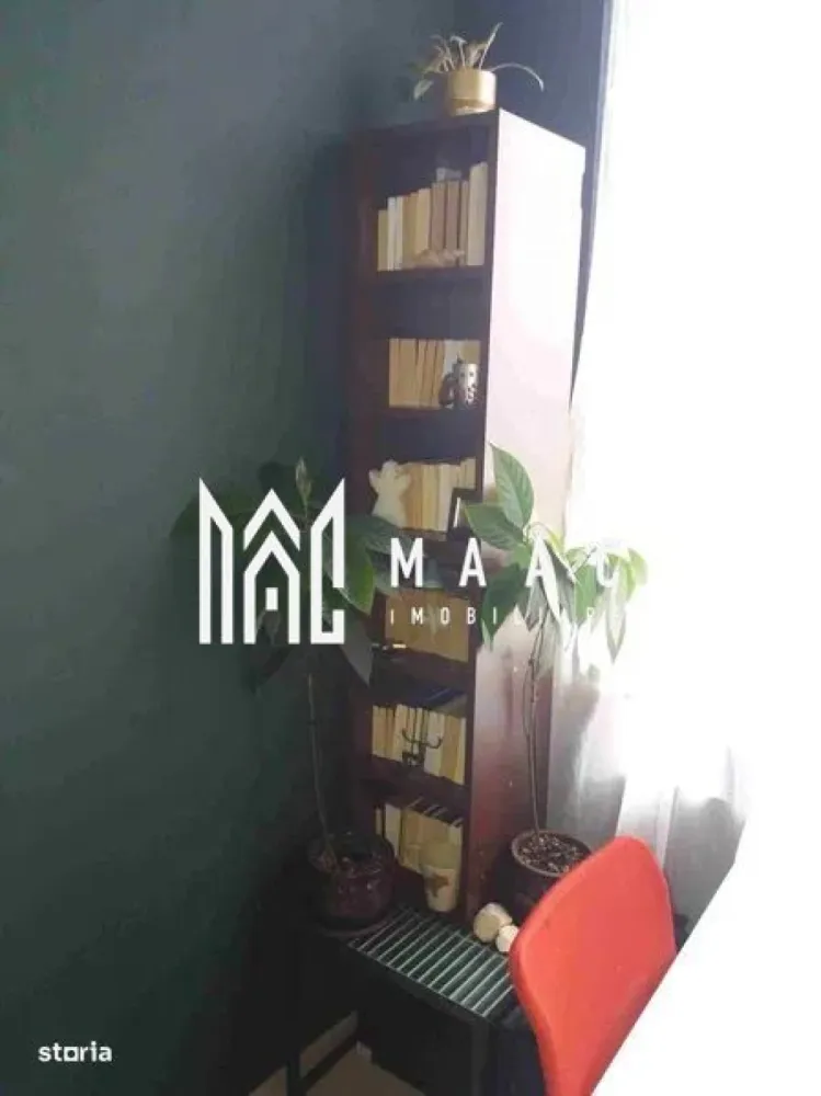 Apartament de vânzare Sibiu | 2 camere decomandat | Hipodrom 3, 42 mp - Apartament cu 2 camere decomandat, situat în Hipodrom 3 din Sibiu, cu 42 mp utili, balcon tip logie și poziționare la ultimul etaj într-un imobil finalizat în 2015.

Detalii proprietate:
• Suprafață utilă: 42 mp
• Compartimentare: 2 camere, decomandat
• Dormitor cu dressing încorporat
• Living cu acces pe logie
• Bucătărie open-space, complet mobilată și utilată
• Baie cu cadă și mașină de spălat
• Logie închisă, cu acces din dormitor și din living
• Etaj 11 din 11, imobil cu lift
• An construcție: 2015, construcție finalizată
• Centrală termică proprie
• Tâmplărie REHAU cu geam termopan
• Izolație termică exterioară cu polistiren de 10 cm

Proprietatea este poziționată pe Strada Doamna Stanca, în zona Hipodrom 3 din Sibiu, cu acces rapid la magazine, piață, Dedeman, Shopping City Sibiu și alte puncte de interes.

Contactați-ne pentru o vizionare și menționați Cod anunț CP2759117.