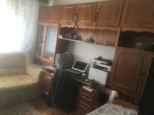 Ag BRASADAS vinde ap. 4 cam 93mp la etajul 3 în Carpați 2.