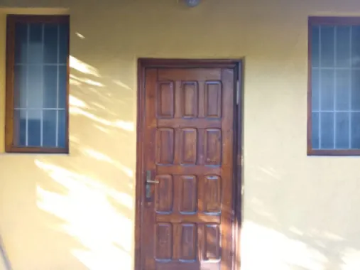 Inchiriez casa la curte in centru,zona Foisorul de Foc