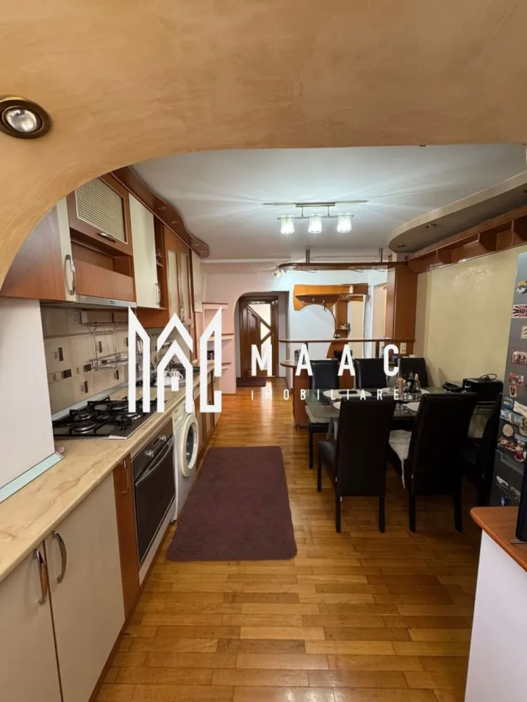 Apartament 3 Camere | Etaj 2 | Centrala Termica - Apartament 3 camere – complet mobilat și utilat – Ostroveni, etaj 2

Vă propunem spre vânzare un apartament spațios cu 3 camere, situat la etajul 2 al unui bloc bine întreținut din cartierul Ostroveni.

✔ **Suprafață generoasă și compartimentare practică** – living luminos, două dormitoare, bucătărie complet utilată, baie și balcon.
✔ **Confort și economie** – apartamentul dispune de centrală termică proprie și aer condiționat, pentru temperatură optimă în orice anotimp.
✔ **Orientare sud–nord** – lumină naturală pe tot parcursul zilei și o bună ventilație a locuinței.
✔ **Complet mobilat și utilat** – se vinde așa cum se vede, gata de mutat, fără investiții suplimentare.

Apartamentul este amplasat într-o zonă liniștită, cu acces rapid către magazine, școli, mijloace de transport și alte puncte de interes din Ostroveni.

Este alegerea ideală atât pentru o familie, cât și pentru investiție!

id - CP2777137