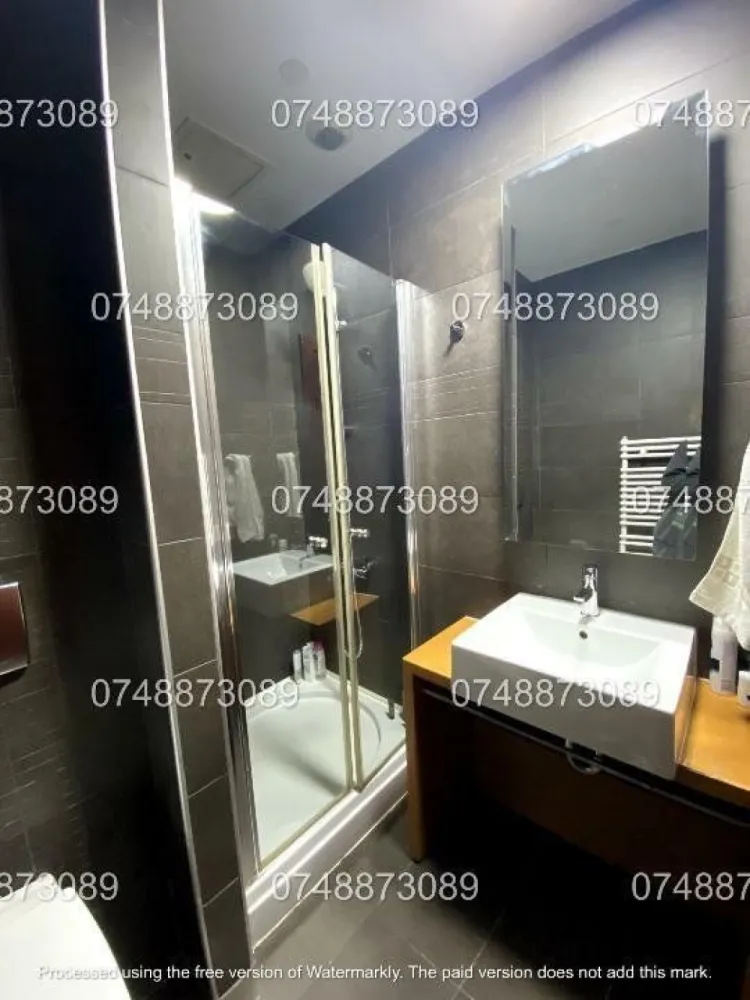 Ap 3 Camere Incity Residence Tip A - Proprietar, vand un apartament modern cu 3 camere, situat în complexul exclusivist InCity Residence, pe Calea Dudeşti nr. 188. Imobilul este amplasat într-un bloc cu 17 etaje, construit în anul 2009, iar apartamentul se află la parter.

Caracteristici apartament:

Suprafaţă utilă: 102 mp + balcoane aprox 13mp
Compartimentare: Decomandat
Camere: 3
Băi: 2
Balcoane: 2 balcoane ideale pentru relaxare
Încălzire: Centrală termică bloc

Facilităţi ale complexului şi zonei:

Transport: Metrou Dristor 1 la doar 7-8 minute de mers pe jos, tramvai şi staţii STB în apropiere
Fitness şi relaxare: Sală de fitness la parterul blocului alaturat, multiple spaţii verzi şi locuri de odihnă
Comodităţi: McDonald's şi diverse magazine, farmacii şi spital în apropiere
Educaţie: Şcoala gimnazială nr. 80, grădiniţe şi licee în zonă
Restaurante şi divertisment: Diverse opţiuni de restaurante în imediata vecinătate

Avantaje suplimentare:

Siguranţă: Complexul dispune de pază permanentă şi acces controlat
Acces facil: Loc dublu de parcare disponibil spre vanzare
Preţ: 240.000â‚Ź (vândut pe SRL 200+TVA)

Pentru mai multe detalii şi programări la vizionare, vă rugăm să ne contactaţi.