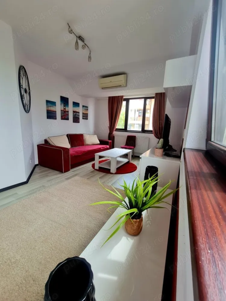 Apartament 3 Camere Barbu Vacarescu | Floreasca | Direct Proprietar - irect Proprietar ofer spre vanzare un apartament cu 3 camere, situat intr-o zona linistita, aproape de multe zone de interes.

Apartamentul se afla pe strada Vrancioaia Nr. 7.
Apartamentul se afla la etajul 3 din 4. Blocul nu dispune de lift.

Vecinatati :
- Parcul Verdi 350m ,Parcul Tei 1.1 km, Parcul Floreasca 1.3 km.
- Tramvai Barbu Vacarescu 350m.
- RATB 350m.

Apartamentul are centrala proprie si este complet utilat, este total igienizat, pregatit pentru mutat.

Zona este una foarte linistita, vecinii sunt de o buna calitate, pe scurt este un apartament ce va deveni caminul calduros pe care il doriti.