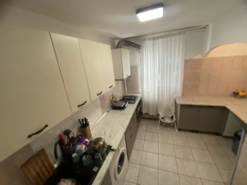 Vând apartament