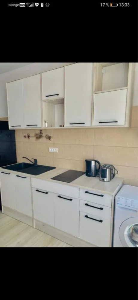 ‼️Apartament Mamaia mobilat, vedere la mare, 50mp pana la plaja ‼️ - MAMAIA vedere la mare str prelungirea D13

Proprietar

Bloc nou 2020

Apartament 2 camere, la 50 m de plaja langa Alezzi, Oneiro, Leon.

54mp utili, 7 mp balcon, mobilat utilat modern lux, complet ca in poze.

Ideal pt investitie spre inchiriere, se realizeaza profit pe sezon minim 6000 euro.

Zona superba, linistita, plaja naturala nelatita, foarte multe restaurante si baruri de top in zona.

Proprietar. Accept colaborare cu agentii, nu dau comision.

Pret fix, accept schimburi auto evaluate corect !!!