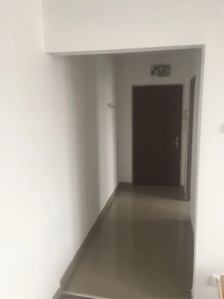 Gara de Nord 3 camere renovat - Dinu Golescu, 3 camere, etaj 5/7, bloc stradal, vedere mixta, renovat, bloc anvelopat termic , semi- mobilat, balcon , 62 mp, propietar, bloc fara restantieri

(piata, mijloace de transport, metrou, scoala, gradinita, centre comerciale)