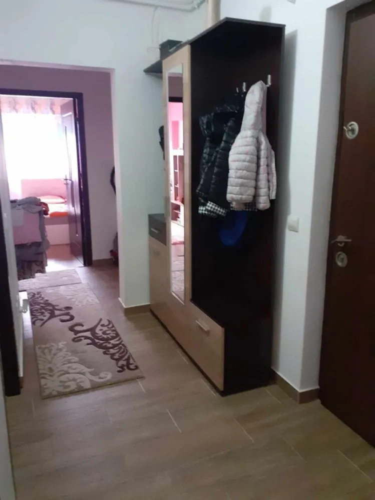 BRASADAS vinde ap 3 cam 48mp la PARTER în Micro 16. - Agenția imobiliara BRASADAS vinde apartament cu 3 camere situat la PARTER in Micro 16 pe CAREIULUI.