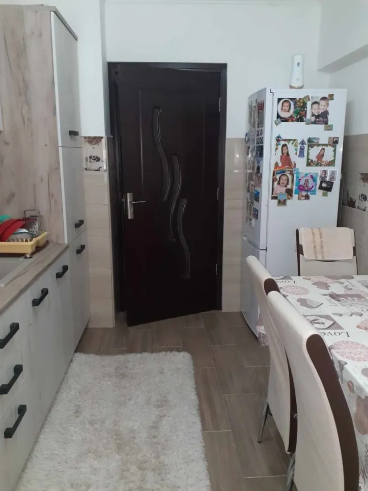 BRASADAS vinde ap 3 cam 48mp la PARTER în Micro 16.