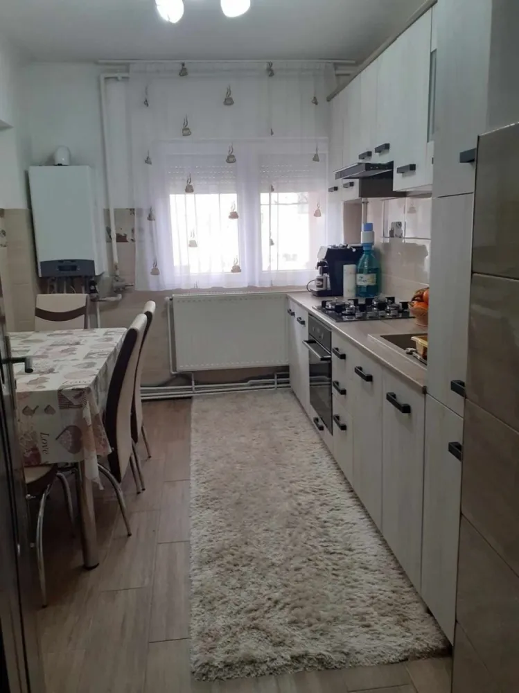 BRASADAS vinde ap 3 cam 48mp la PARTER în Micro 16.