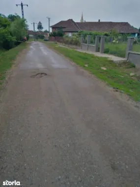 Ag EUROPA vinde teren intravilan cu toate utilitățile în Ardud.