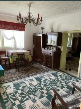 Vand casa la tara