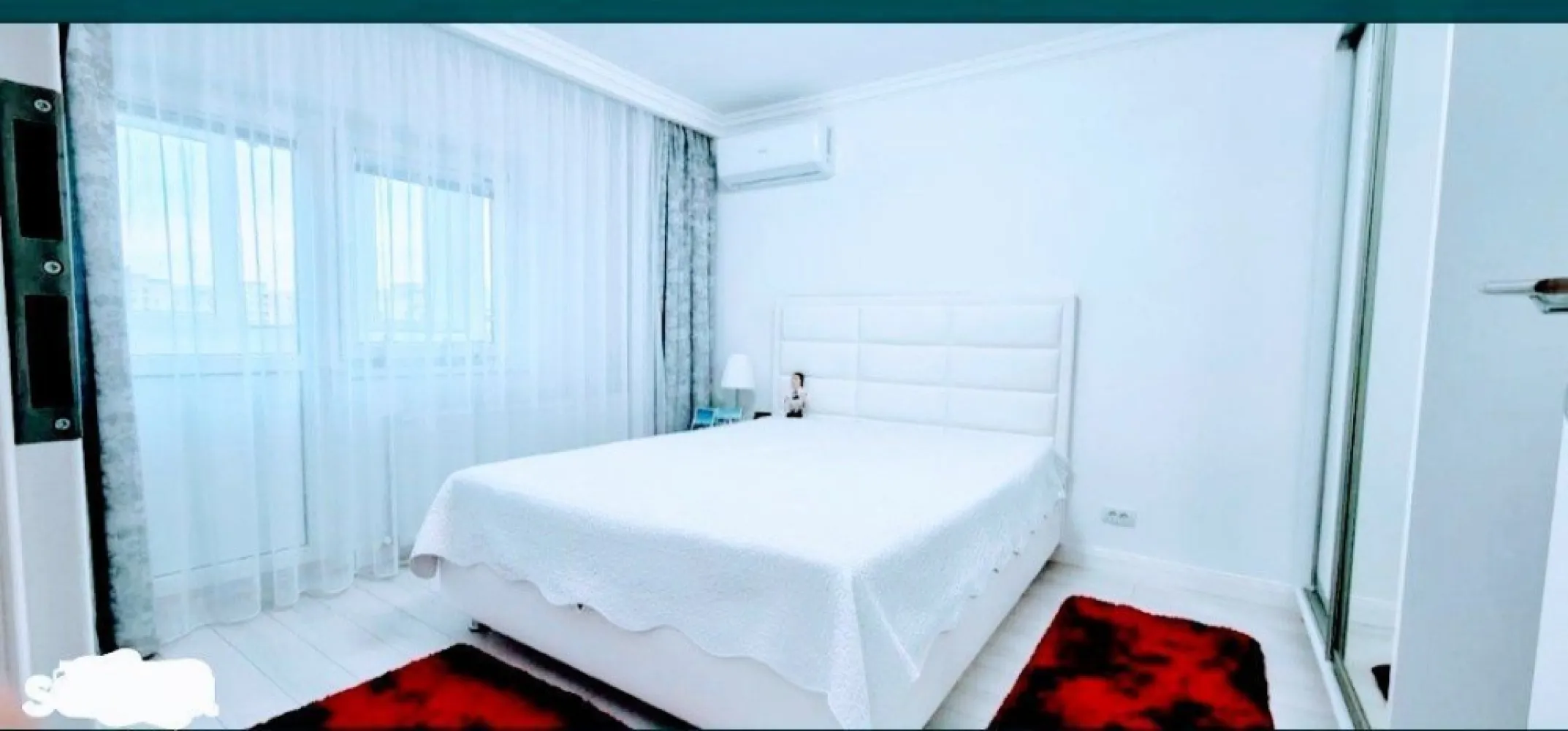 3 camere 13 septembrie lux - Proprietar vând apartament 3 camere decomandat în zona 13 septembrie prosper Apartamentul este situat la etajul 5 din 8 .În apropierea imobilului se afla scoli, grădinițe, creșe, Mall Vulcan, kaufland, Carrefour, Catedrala Neamului, metrou la 10 min distanță. 
Apartamentul este renovat recent cu materiale de foarte bună calitate 
Instalațiile electrice și sanitare din cupru , calorifere noi
Gresie,faianță, parchet, termopane ambele balcoane, 2 bai, 2 aparate aer condiționat , dresing , uși interioare, ușa întrare, sapa turnata în tot apartamentul .
Se poate vinde mobilat si utilat .
!!! NU OFER COMISION !!!