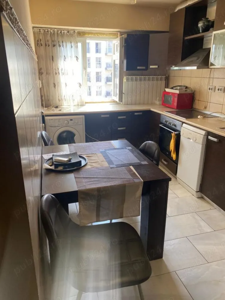 Apartament 3 camere Matei Basarab - Calea Calarasi # stradal # vedere mixta #modern amenajat - Proprietar, ofer spre vanzare un apartament cu 3 camere construit in anul 1994 imobilul este decomandat cu suprafata totala utila de 78 mp, acesta fiind situat pe Str. Matei Basarab, stradal, cu vedere mixta, in apropierea statiei de metrou Piata Muncii, la etajul 7 8. imobilul are bucatarie deschisa, living, doua dormitoare, doua bai si o loggie. Termopane noi.
Zona linistita cu acces rapid catre mijloacele de transport in comun, statia de metrou Piata Muncii se afla la 5 min de mers pe jos.
