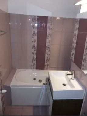 Apartament de vanzare cu 3 camere