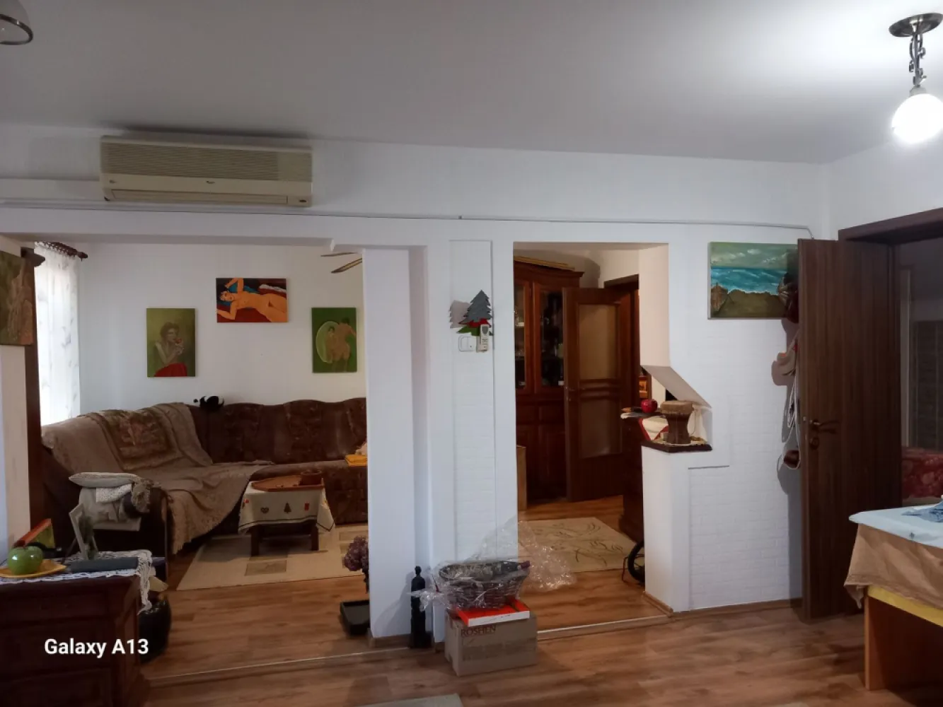 ageuropa.ro vinde ap 4 cam 103mp etaj 4/4 în zona CENTRALA. - Agenția EUROPA vinde apartament cu patru camere 103mp utili situat la etajul 4/4 în zona CENTRALA.