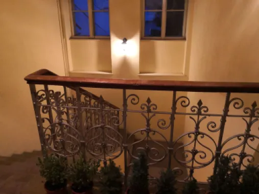 Apartament spatios , cu farmec deosebit -zona Posta Veche