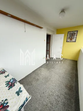 Penthouse 4 camere | 2 bai | Decomandat | Balcon | Sub Arini