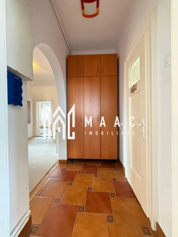 Penthouse 4 camere | 2 bai | Decomandat | Balcon | Sub Arini