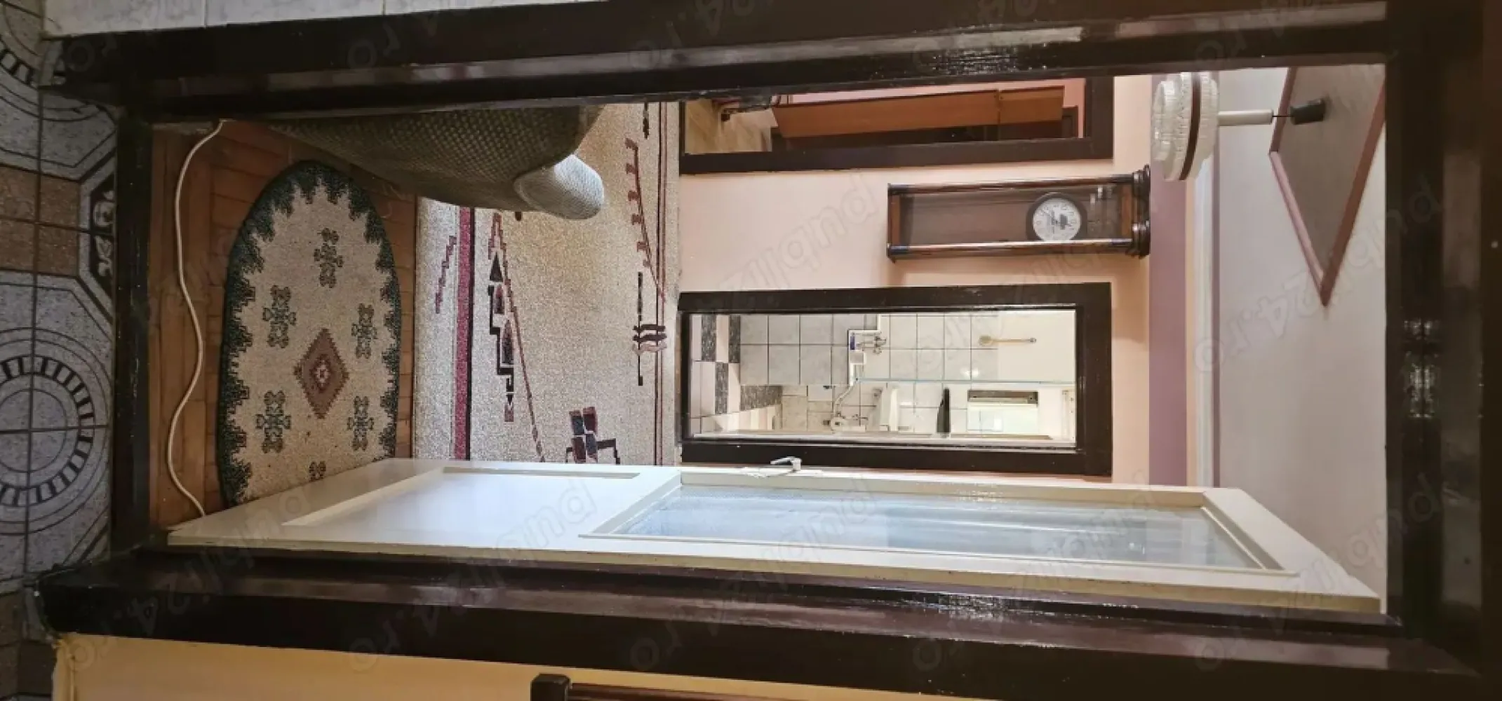 BRASADAS vinde ap 2 cam PARTER 14 Mai. - Agentia Imobiliara BRASADAS vinde apartament cu 2 camere, semidecomandat, parter inalt, geam la baie, balcon inchis.
Www.brasadas.com.