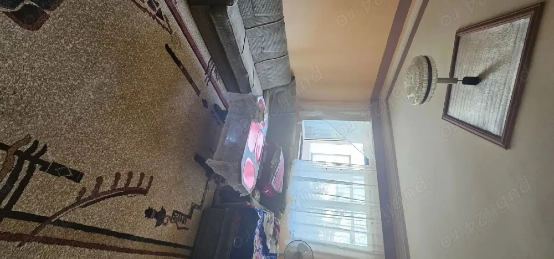 BRASADAS vinde ap 2 cam PARTER 14 Mai. - Agentia Imobiliara BRASADAS vinde apartament cu 2 camere, semidecomandat, parter inalt, geam la baie, balcon inchis.
Www.brasadas.com.
