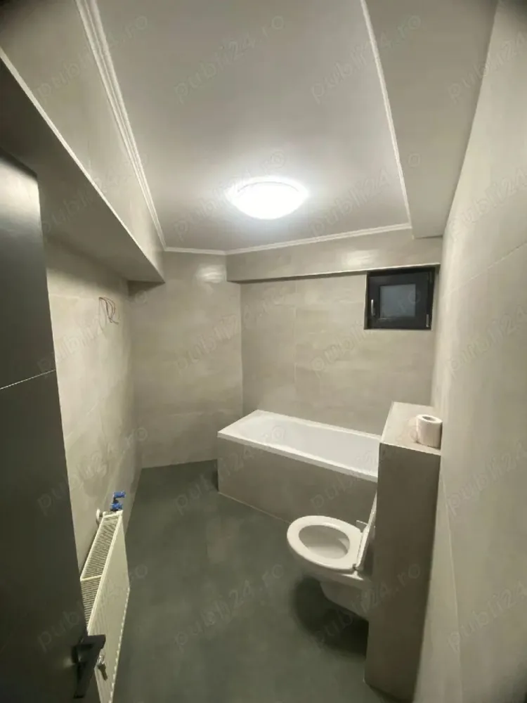 BRASADAS vinde ap cam in Centru Nou. - Agentia Imobiliara BRASADAS vinde apartament situat la etajul 3 din 4 in Centru Nou al orasului Satu Mare str Piata 25 Octombrie compus din living cu bucatarie open space si camara alimente, 2 dormitoare generoase , 2 bai , balcon , suprafata 70 mp.
Apartamentul este recent renovat in totalitate instalatia electrica ,instalatia sanitara (centrala termica) ,geamuri Salamander cu profil de 92 mm cu 3 sticle ,culoare gri antracit ,usi noi , totul nou. ( toate materialele folosite pentru renovarea acestui apartament au fost de calitate)
Www.brasadas.com.