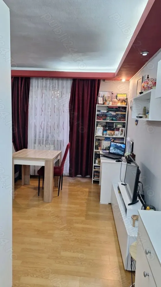 BRASADAS vinde ap 3 cam etajul 1 pe Botizului
