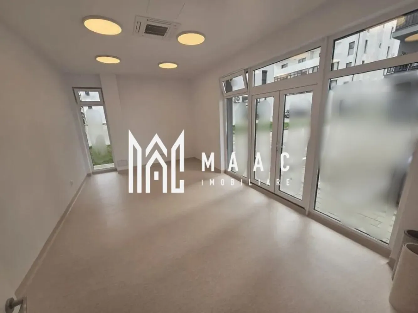 Spațiu Comercial de Închiriat | 125 mp | 6 Locuri Parcare | Doamna Stanca - MAAC Imobiliare vă propune spre închiriere un spațiu comercial cu suprafața utilă de 125 mp, situat pe strada Doamna Stanca – într-o zonă cu acces facil și vizibilitate ridicată.

Detalii spațiu:
Suprafață utilă: 125 mp
Compartimentare: 4 încăperi + recepție, spațiu depozitare, grup sanitar
3 intrări separate – flexibilitate pentru diverse tipuri de activități
Total decomandat, compartimentare practică

Dotări și facilități:
Pardoseală tip tarkett
Sistem de ventilație
Camere de supraveghere
6 locuri de parcare incluse

Pretabil pentru:
Clinici medicale
Cabinete stomatologice
Cabinete de avocatură
Showroom-uri sau birouri

Preț chirie: 2.000 € + TVA

Pentru mai multe detalii sau pentru a programa o vizionare, vă rugăm să ne contactați.
Specificați ID-ul CP2728800.