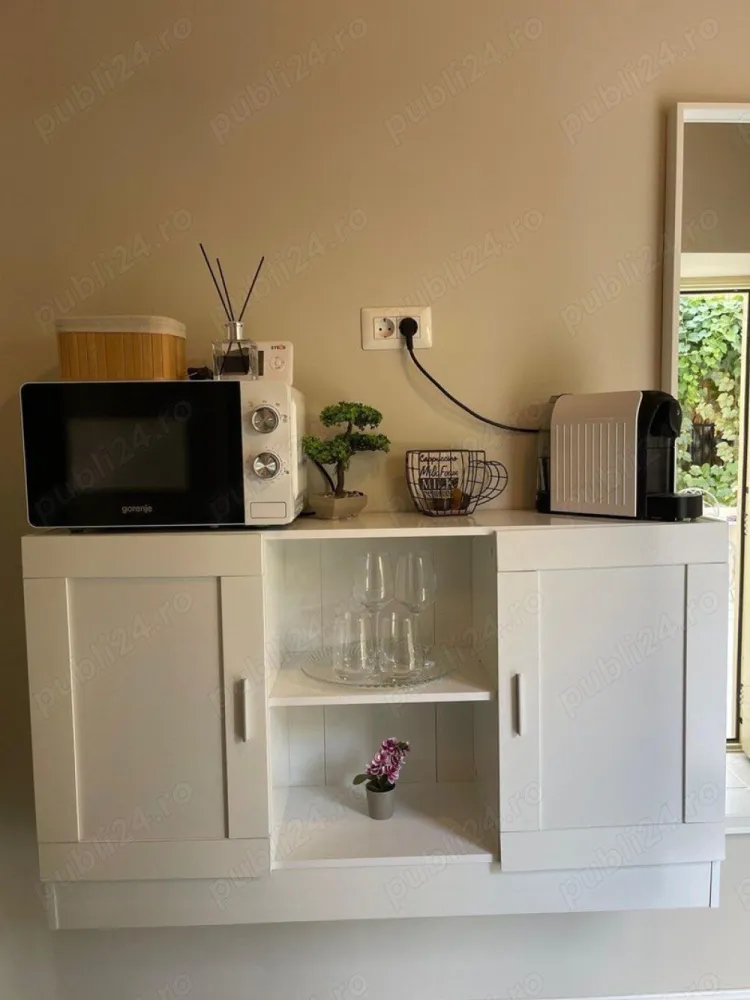 BRASADAS inchiriaza in REGIM HOTELIER Pta Romana - Agenția imobiliara BRASADAS inchiriaza garsnoniera si apartament in REGIM HOTELIER in Zona Romana, Dorobanti, Polona, Eminescu, ASE, Consiliul Britanic

Garsoniera 15-16mp 250ron

2 Camere 45-50mp 350ron

Www.brasadas.com.