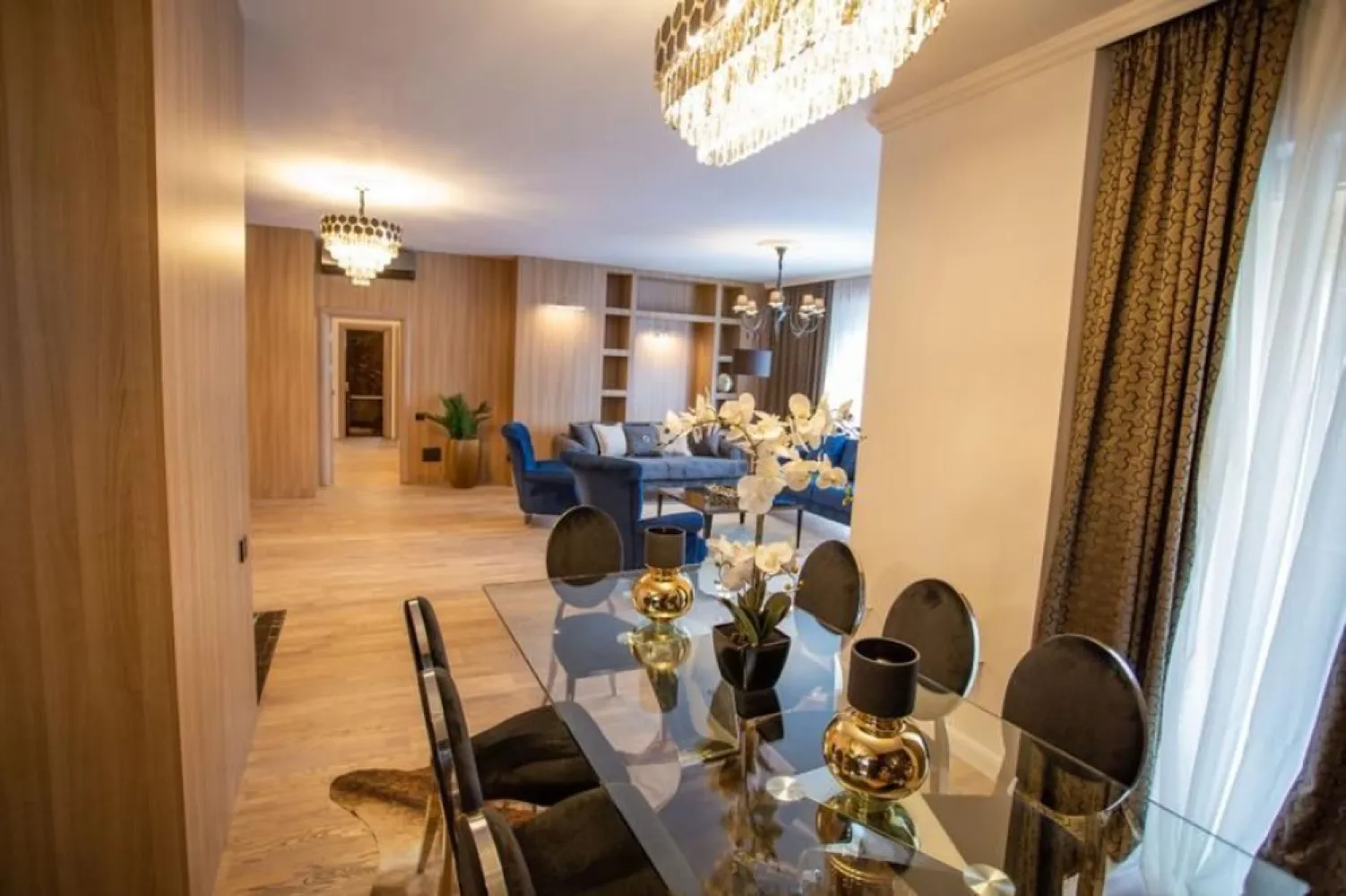 DE VANZARE AP 4 CAMERE LUX, NOU - Apartament Lux, NOU, DE VANZARE