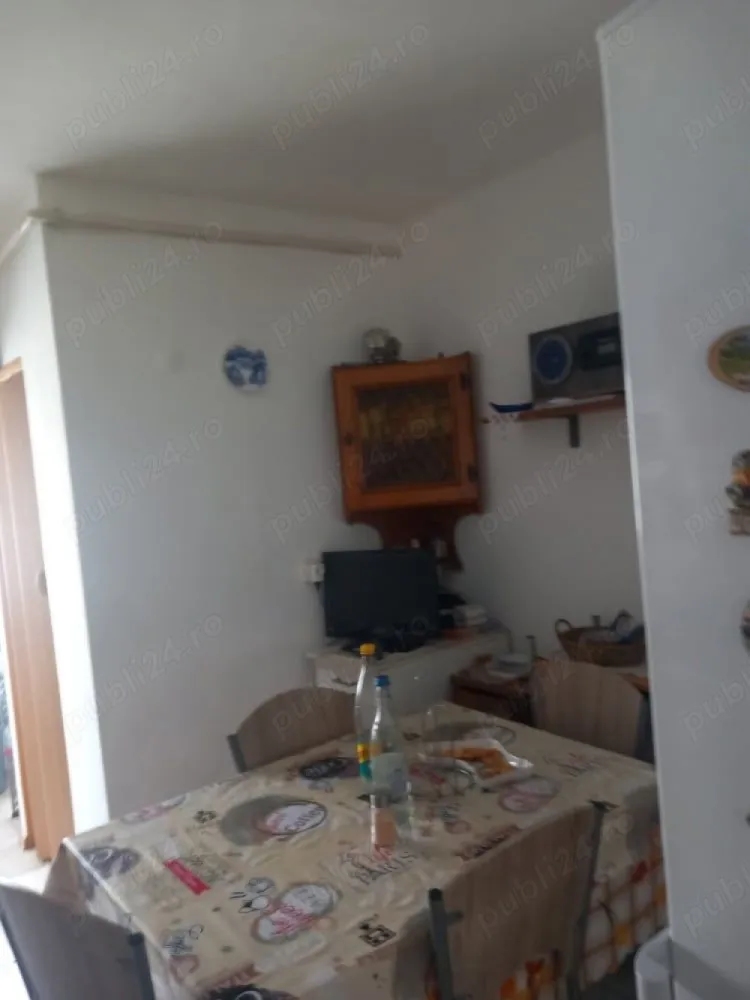 Ag BRASADAS vinde apt. 3 cam etaj 2/4 în Carpați 2. - Agenția BRASADAS vinde apartament 3 camere, 82 metri pătrați util. în cartier Carpați 2, Eaj 2/4.
Renovat, nu necesită investiții. 
www.brasadas.com.