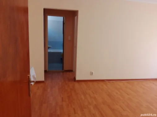 BRASADAS vinde ap 2 cam Carpați 1 etaj.4/4.