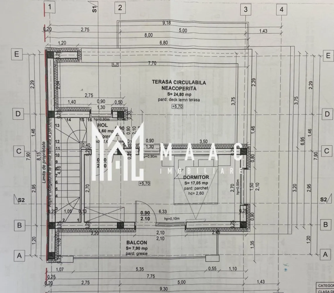 Duplex premium I Sibiu I 3 niveluri I 4 camere I COMISION ZERO - Casă tip duplex în Gusterița – Proiect nou, 4 camere, 3 niveluri, curte 153 mp, predare la Alb in August 2026.
COMISION ZERO - Direct Dezvoltator

Proiect rezidențial boutique, în construcție, compus din doar 6 case tip duplex, situat într-o zonă liniștită din Gusterița – Sibiu, cu acces facil către oraș, dar departe de agitația urbană.
Locuințele sunt proiectate pentru familii care caută un echilibru între spațiu, confort și eficiență energetică.

Suprafață și compartimentare:
Teren total: 218 mp
Amprentă la sol: 65 mp
Curte liberă: 153 mp
Regim de înălțime: Parter + Etaj 1 + Etaj 2 cu terasă
Camere: 4 (3 dormitoare + living)
Băi: 2
Balcoane: 2 + terasă la etajul 2
Bucătărie: separată
Spații de depozitare: cămară, holuri

Compartimentare inteligentă:

Parter:
Living generos – aprox. 22 mp
Bucătărie închisă – 13.5 mp
Cămară – 2.6 mp
Baie – 5 mp
Hol de acces
Terasă de acces + terasă secundară (ieșire din living) – aprox. 10 mp

Etaj 1:
Dormitor 1 – 16.6 mp (cu acces la balcon de 6.3 mp)
Dormitor 2 – 13 mp
Baie – 5 mp
Hol – 5 mp
Balcon de 8 mp (acces din dormitor și hol)

Etaj 2:
Dormitor 3 – 17 mp
Hol
Terasă neacoperită – 25 mp
Balcon – 7.9 mp

Construcție de calitate, materiale premium:
Structură din beton B250, cu fier beton de 16 mm
Instalație electrică realizată prin tubulatură în placă
Încălzire în pardoseală pe toate cele 3 niveluri
Centrala termică proprie
Geamuri tripan pentru izolare termică și fonică superioară
Tencuială decorativă la exterior
Balcoane cu sticlă securizată
Acoperiș din tabla durabil

Avantaje cheie:
Proiect compus din 6 case, intimitate și comunitate restrânsă
Terasă mare la etajul 2 – ideală pentru relaxare, grătar, zonă de lounge
Curte de 153 mp – ideală pentru spațiu verde, grădină, loc de joacă
Compartimentare eficientă – zonă de zi separată de dormitoare
Posibilitate de personalizare a finisajelor (în funcție de stadiul construcției)
Locație: Gusterița – Sibiu
Zonă în plină dezvoltare, liniștită și aerisită
Acces rapid către centrul Sibiului
Aproape de școli, magazine, facilități urbane
Ideală pentru familii sau investiție

Preț, planuri și vizionări disponibile la cerere.

Pentru detalii suplimentare, consultanță sau programarea unei vizionări, te rugăm să ne contactezi si sa specifici CP2720791.