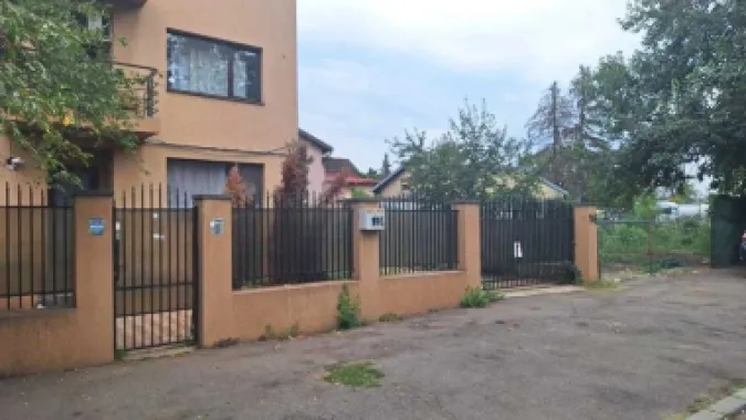 Proprietar inchiriez Vila P+2,din 2012,suprafata 345 mp, DAMAROAIA,S1