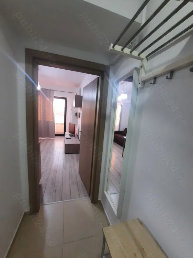 Novum de inchiriat - Inchiriez două camere Novum, Politehnica, 40m 
Nou, centrală proprie, et 7 din 10.
Liniste, privirea spre parc.