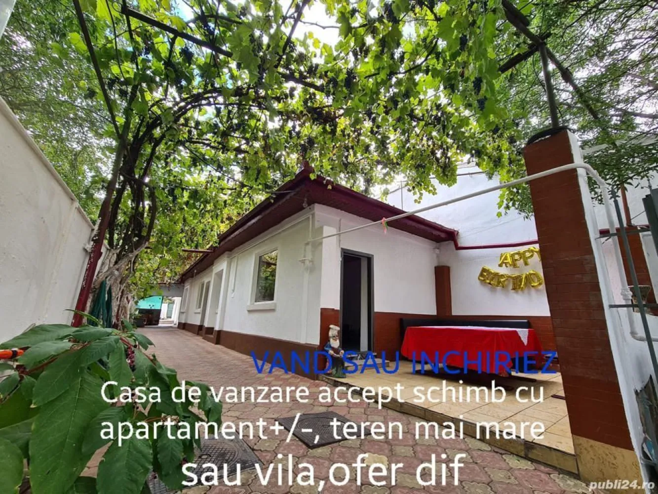 Casa de vanzare sau inchiriat zona 1 Mai (Piata Chibrit ) - Proprietar vând casa sau inchiriez
Accept schimb apartament,teren mai mare,vila, ofer diferenta

Proiect cu autorizație în curs de obținere pentru 2 locuințe individuale P+2 ,ambele cu curte proprie .

Teren 300 mp 
Toate utilitățile 

Sunt 4 dormitoare + living + 2 bai,bucatarie,pivnița mare cat cuprinde baia și bucataria , doua terase fata/spate